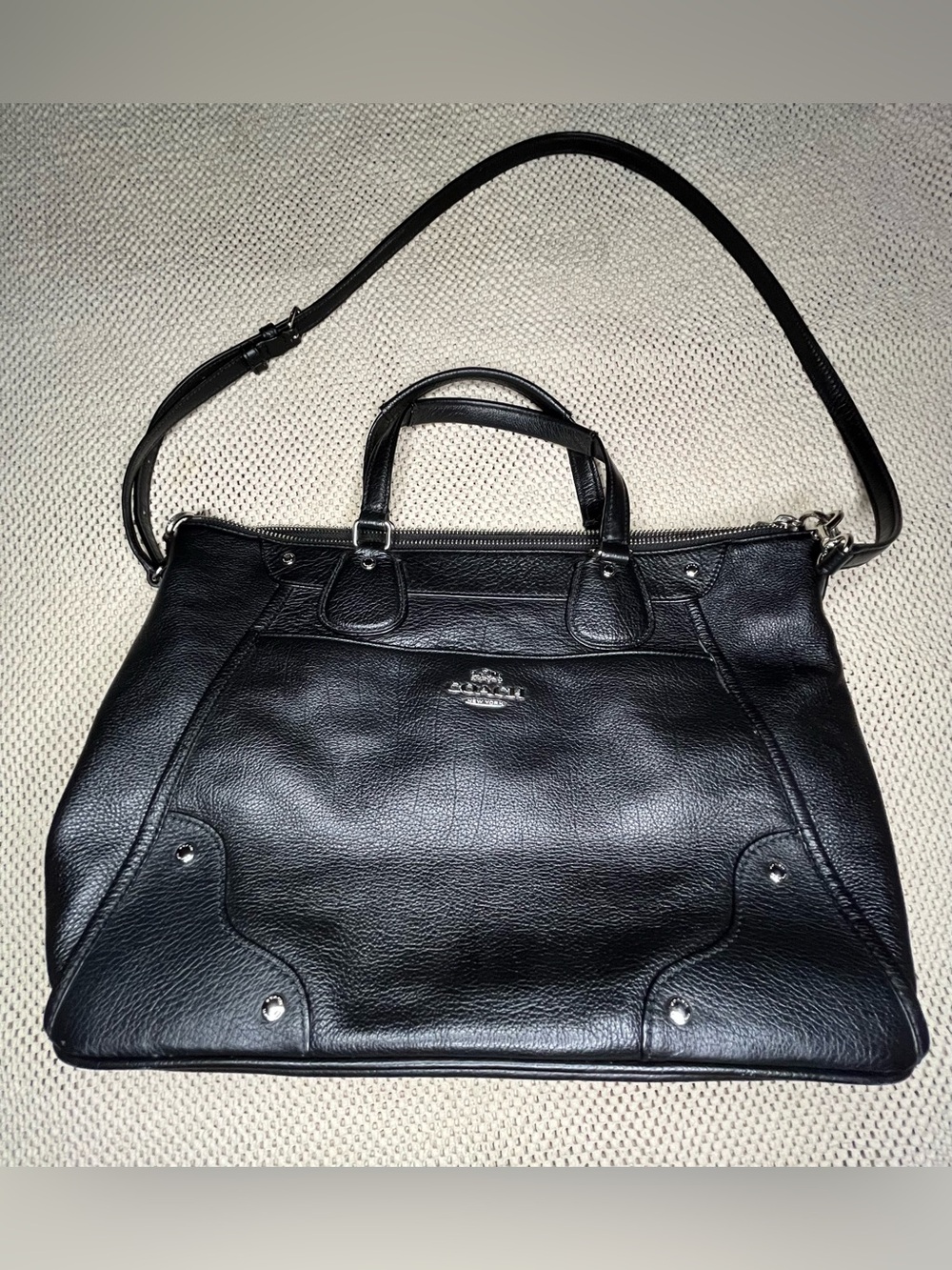 Coach Black Leather Satchel Handbag large  with Shoulder Strap